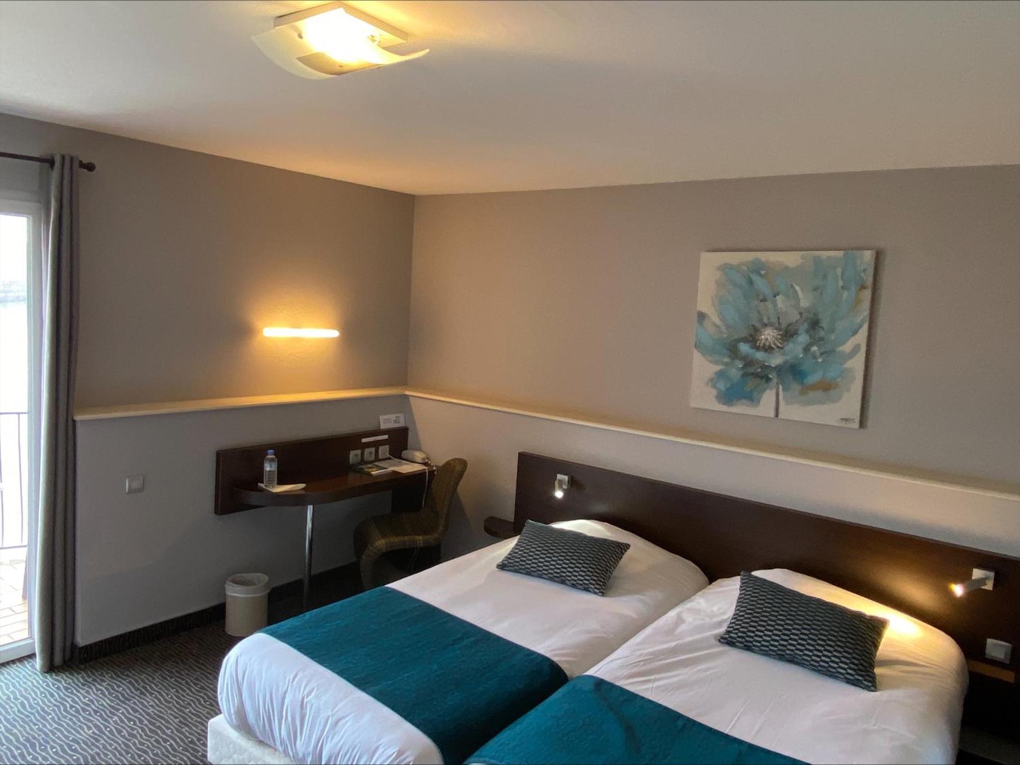 Hotel Le Bellevue Les Roches-de-Condrieu 外观 照片