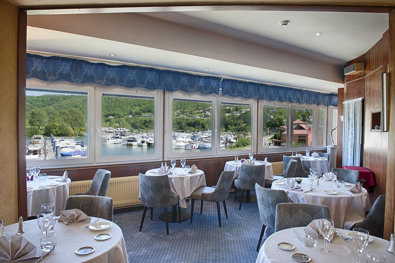 Hotel Le Bellevue Les Roches-de-Condrieu 外观 照片